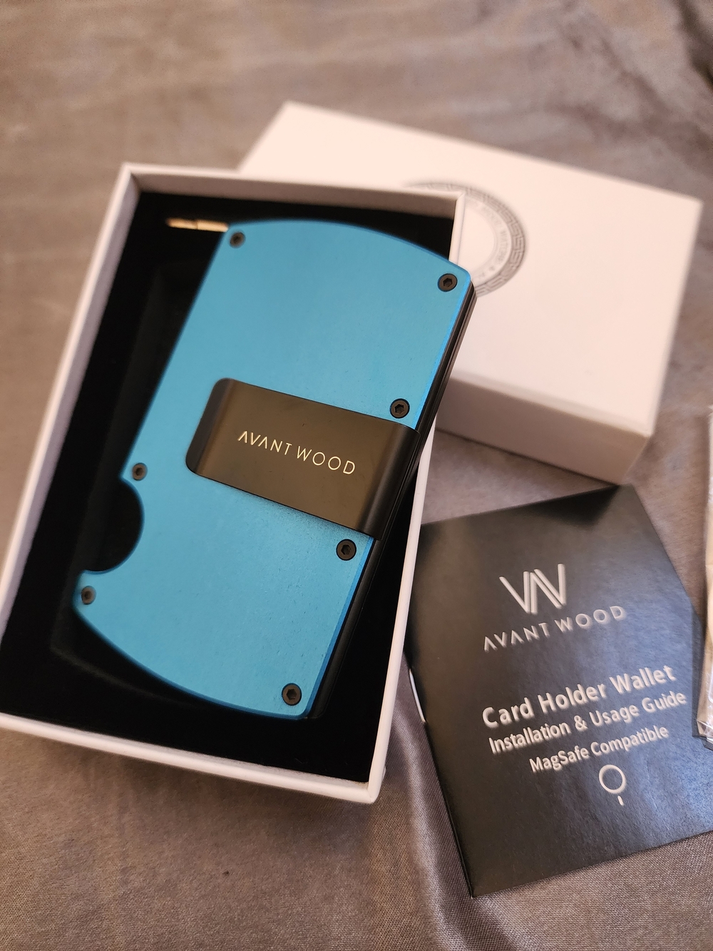 Avant Wood- Blue Metal Card Holder Wallet w/ Money Clip & MAGSAFE
